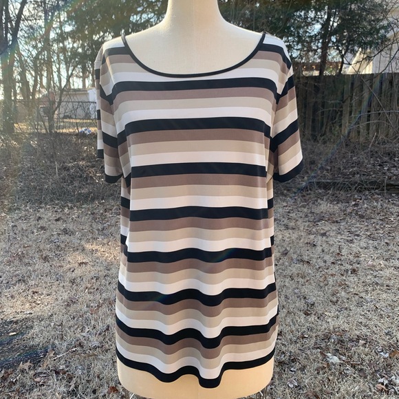 Vintage Stretchy Stripe Tee - Picture 3 of 8